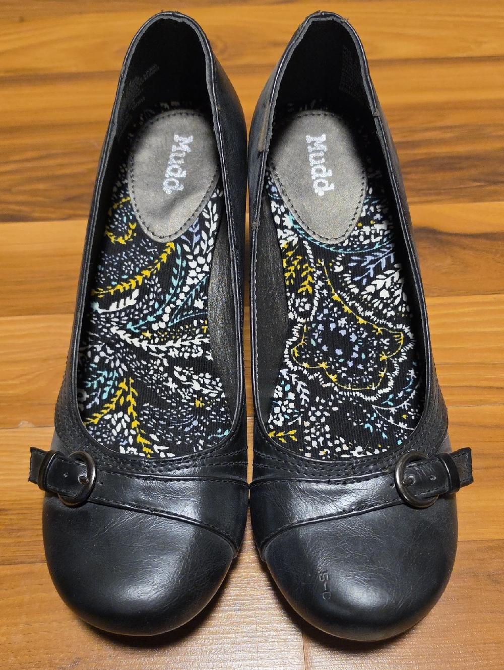 Mudd Black Women's Buckle High Heeled Shoes with Patterned Insole